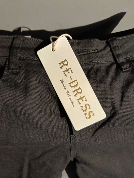 Damskie spodnie. Nowe