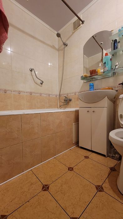 Продам 1но кімнатну в Марганці.