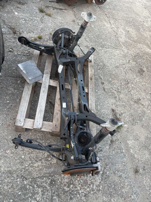 Kia ceed belka zawieszenia tył