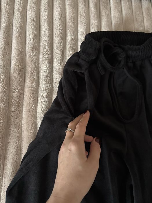 Жіночий велюровий спортивний костюм