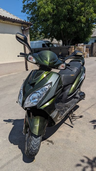 Скутер ,мотоцикл автомат FADA ,Spark,viper 150 куб