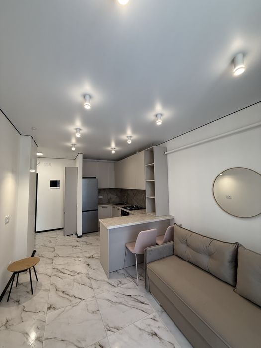 Оренда 1-но кім квартири на вул Роксоляни в новобудові