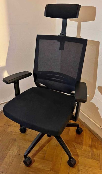 Комп'ютерне/офісне/ігрове крісло