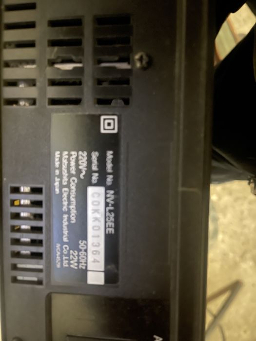 Видеомагнитофон  панасоник 25