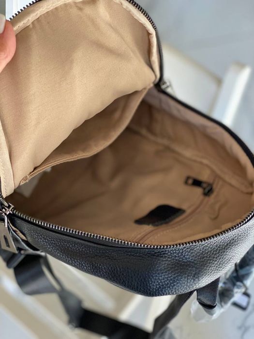 Шкіряний рюкзак чорний