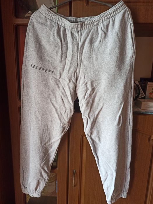 Спортивные штаны pangaia