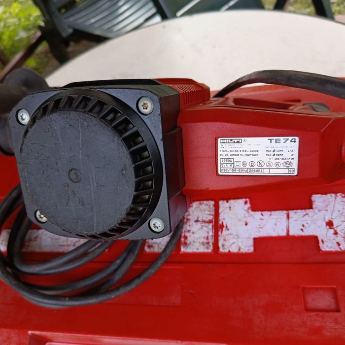 Młot obrotowy Hilti TE74