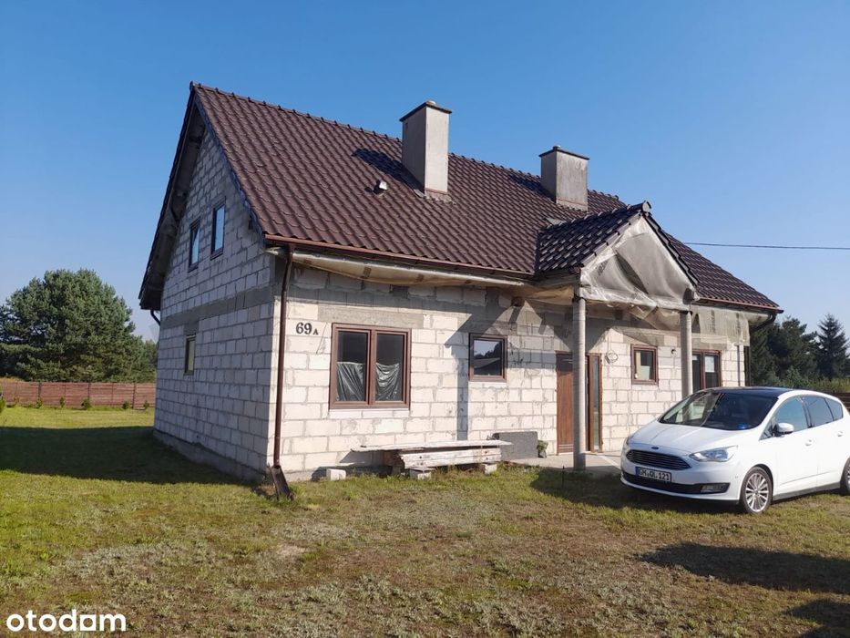 Dom wolnostojący z działką, w trakcie wykańczania,