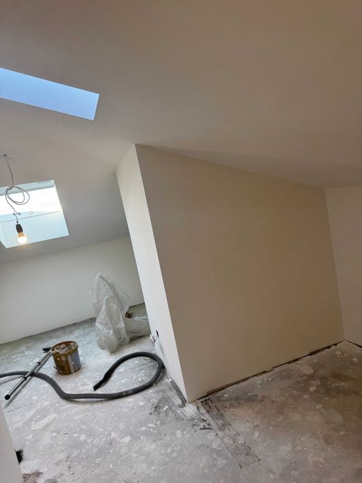 Kompleksowa adaptacja poddaszyOcieplenie PianąPUR zabudowa karton Gips