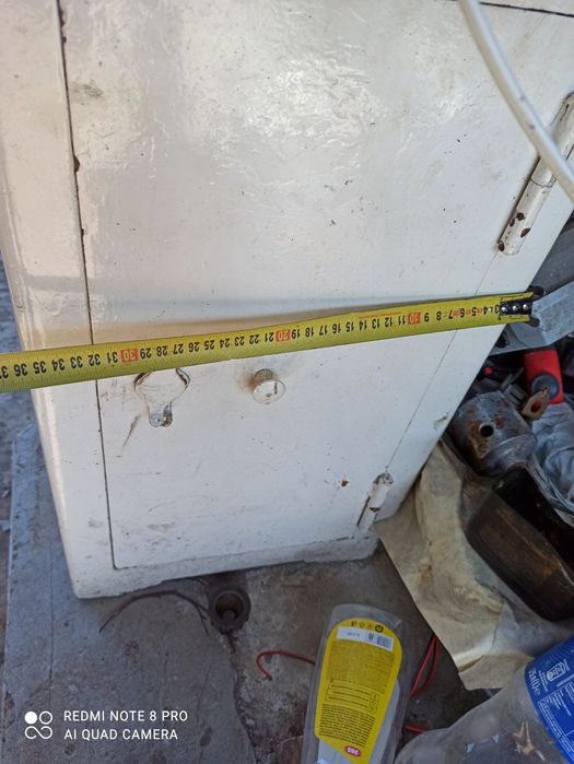 Сейф с двумя ключами