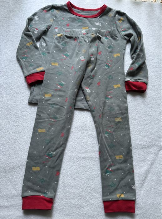 Świąteczna piżama dziecięca z Mikołajem rozmiar 116 cm