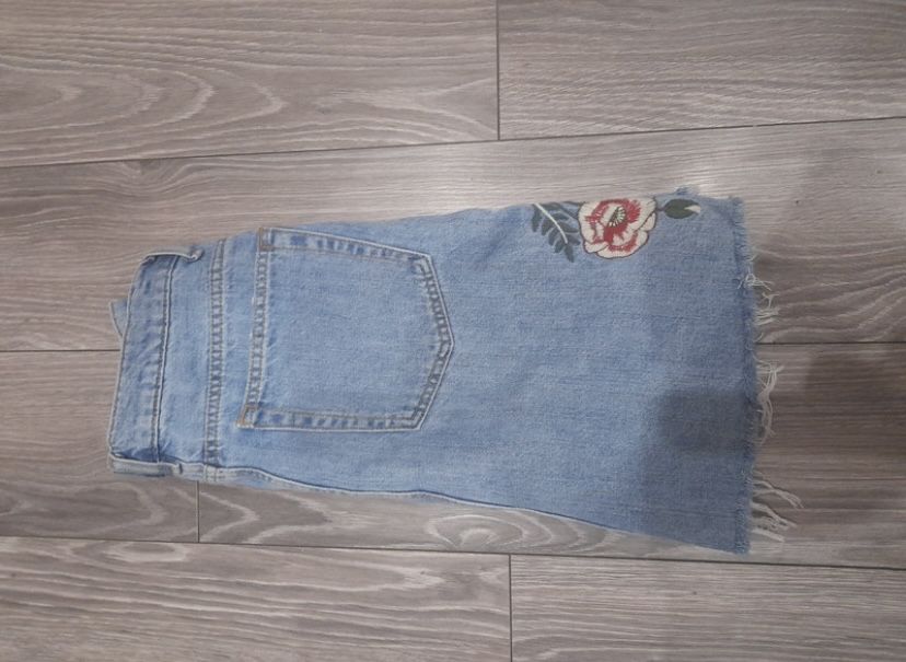 Dpodnica jensowa z kwiatem