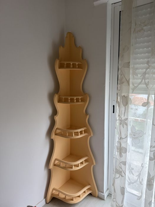Estante/ movel  de madeira