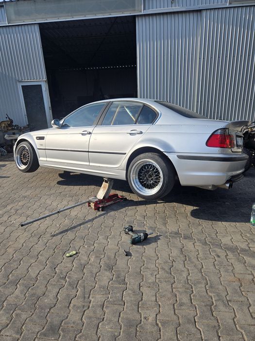 Bmw e46 328i ładny gruz do driftu drift spec zamiana