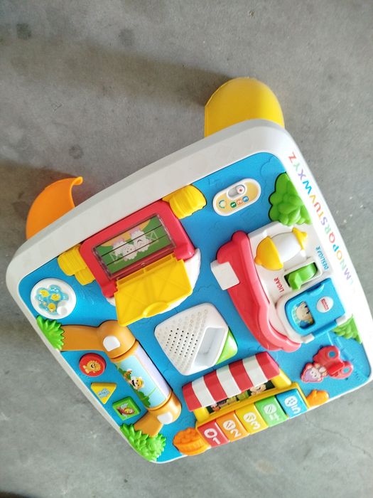 Mesa de atividades436767855372544003