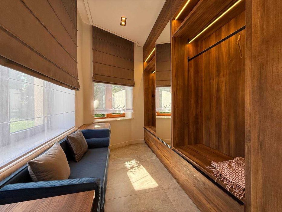 Продажа дома в Совиньоне. Бассейн. Дизайнерский ремонт. 12,5 соток