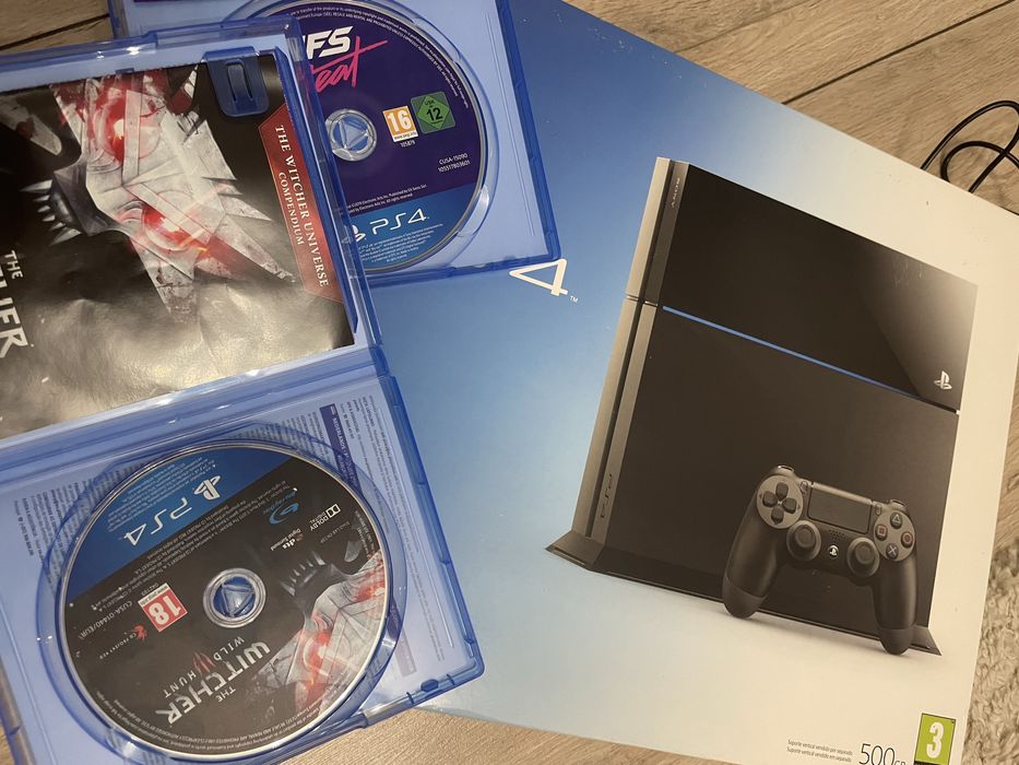 PS4 konsola. Wyczyszczona.