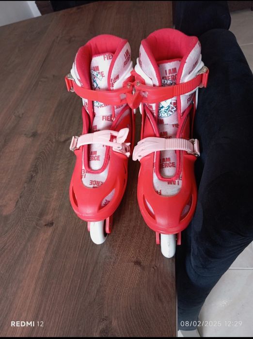 Patins vermelhos