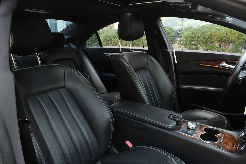 Mercedes-Benz CLS      2013