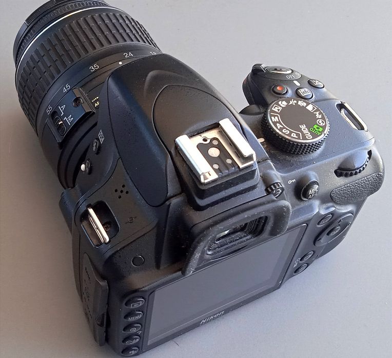 Nikon D3200 + Lens + TTL Flash64552985939970124