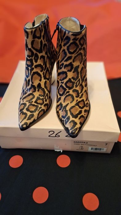 Magníficas botas tigre