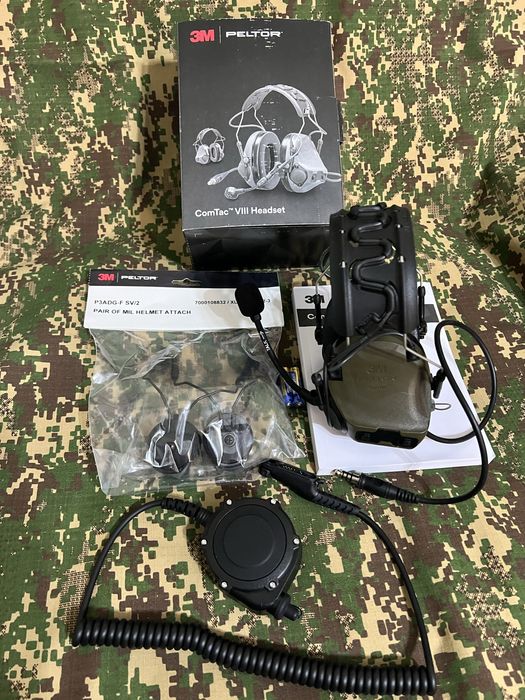 Активні тактичні навушники 3M PELTOR ComTac VIII з гарнітурою + РТТ…