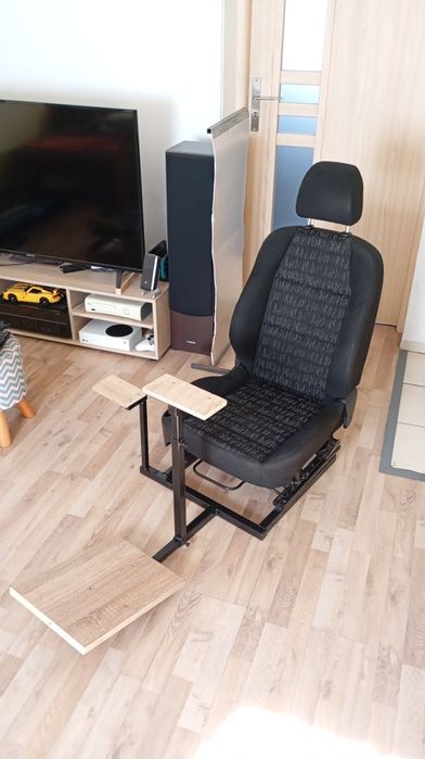 Stelaż simracing, simrig, pod kierownicę, Logitech, Thrustmaster