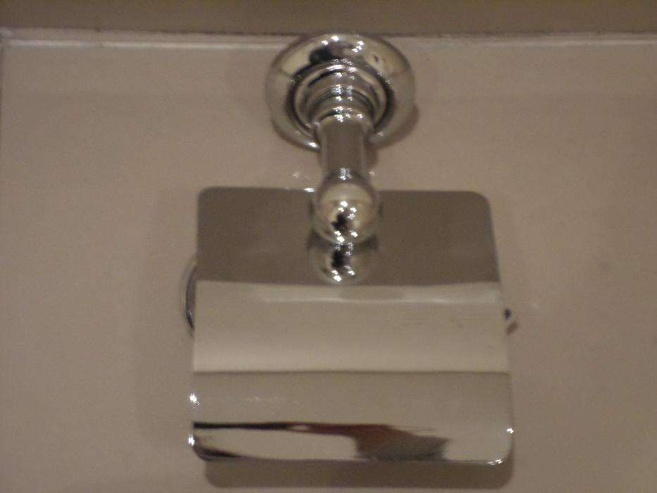 Toalheiros, Saboneteiras, Suportes papel higienico - 11 unid - Novos