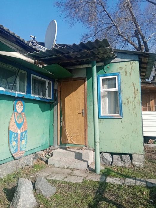 Продам будинок на причалі