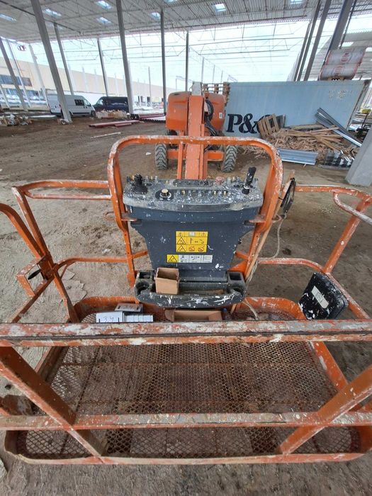 Podest teleskopowy JLG 460SJ (41)