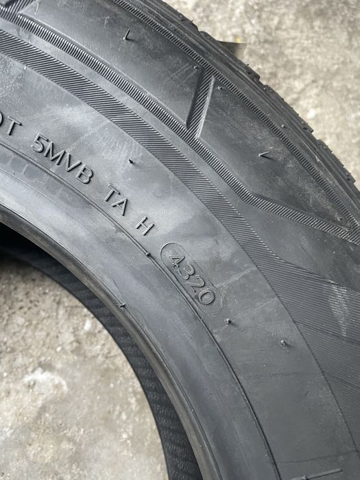 195/70 r15C  104/102R hankook vantra lt