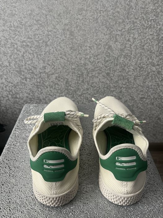 ADIDAS  TENNIS HU  38 2/3 розмір
