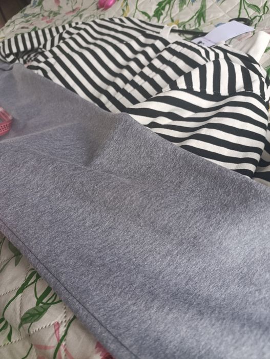 Dres Sinsay rozmiar L spodnie szare bluza w paski