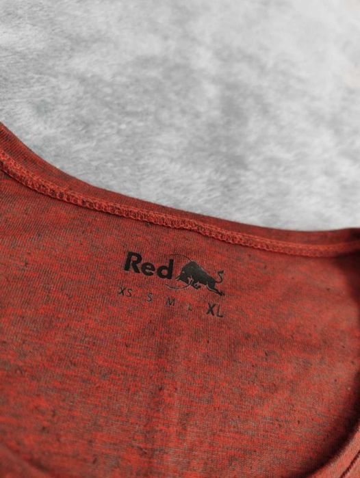 Жіноча футболка Redbull