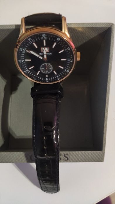 Годинник Romanson