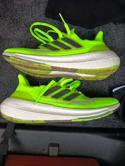 Sapatilhas Adidas light Boost