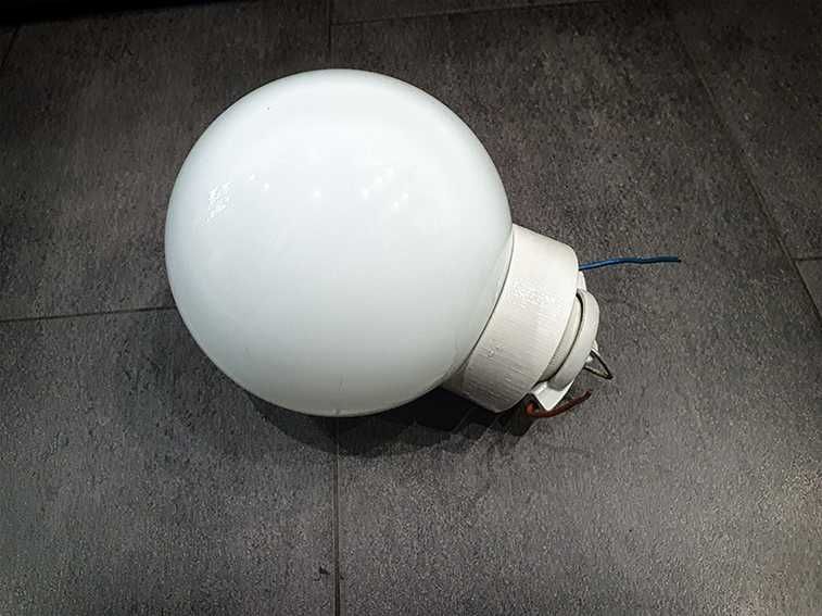 Lampa wisząca porcelanowa  lata 70