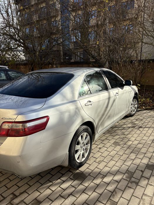 Тойота камрі 2007 року