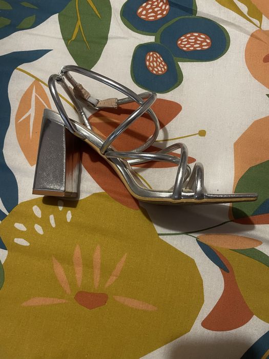 Sapatos altos para cerimonia