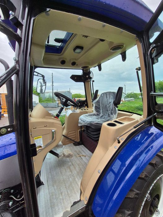 Трактор с кабиной Файтер Т254С герметичная обшитая кабина