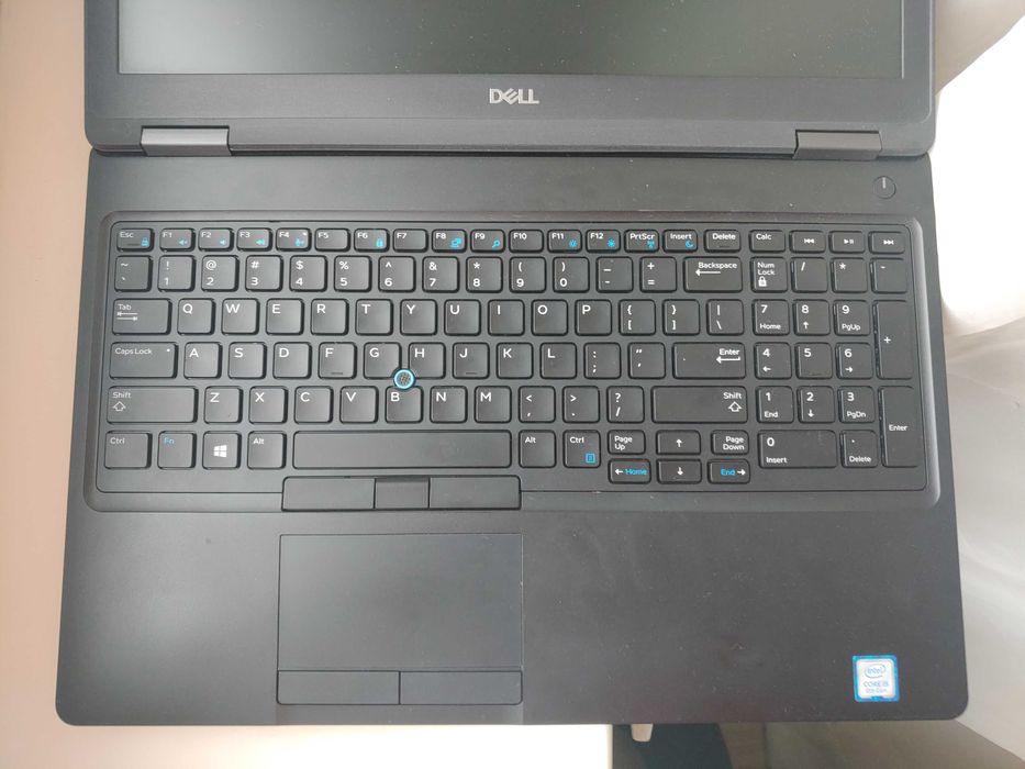 Dell Latitude 5590 15.6" i5-8350u 3.6GHz 8GB ssd 256GB