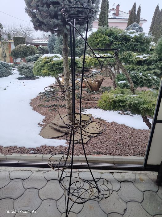 Подставка под цвети