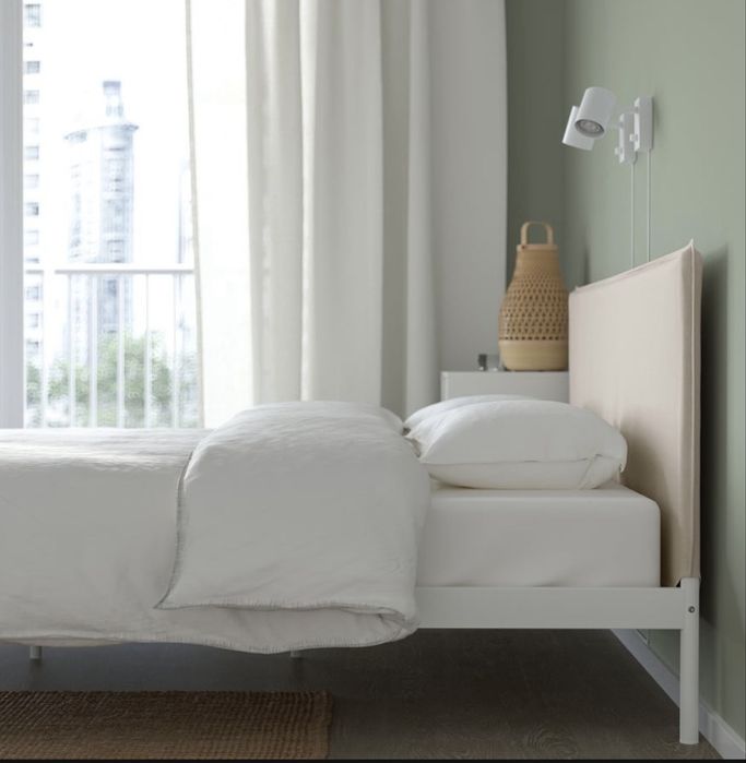 Cama de casal IKEA + colchão incluído