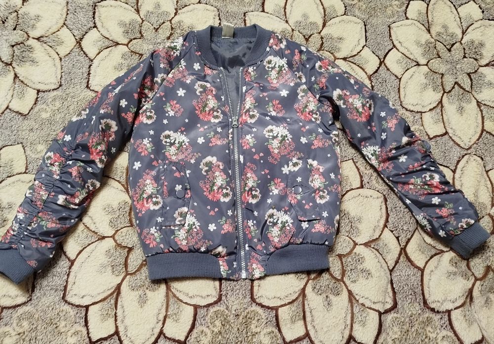 Курточки для дівчинки