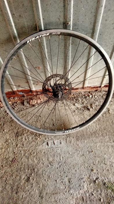 Felga Stratos z tarczą