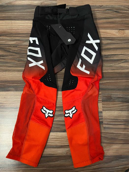Strój MX FOX 180 Dziecięcy Junior (Oktiv Red Black)