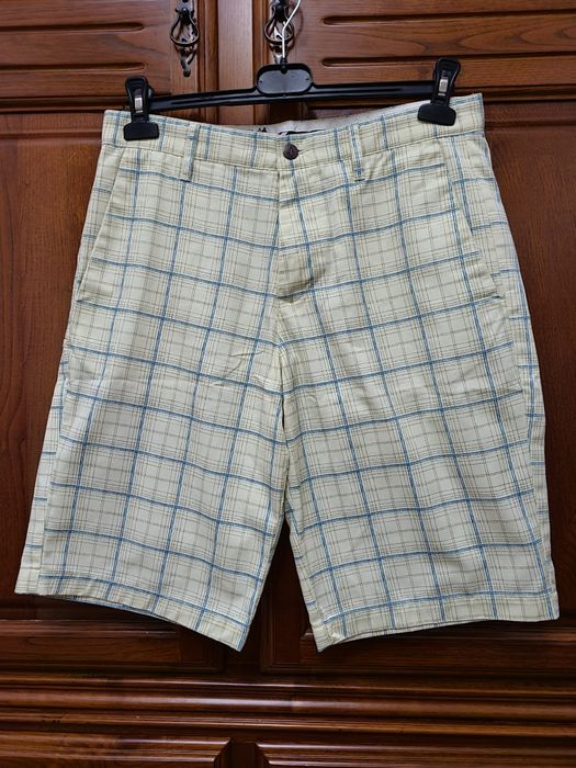 Volcom Shorts Size 30