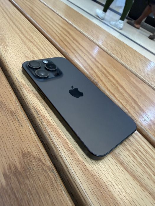 Iphone 15 pro preto