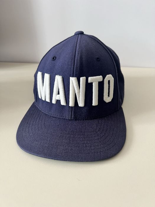 Кепки в асортименті