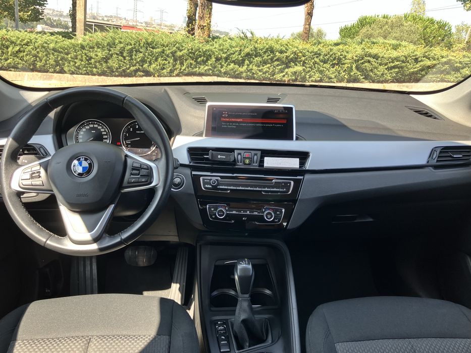 BMW SUV X1 xDrive caixa automatica plug-in 220cv tração 4 rodas
